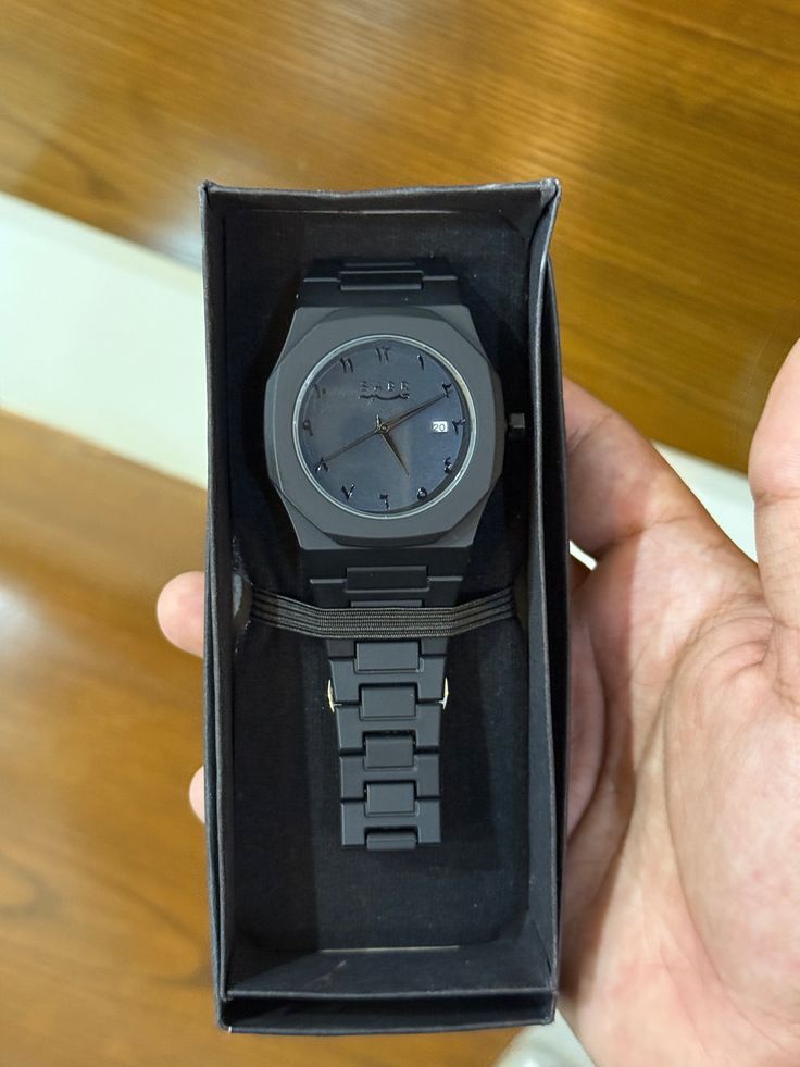 BLACK AURA WATCH